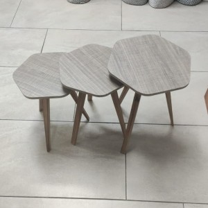 طقم اسكملات 3 قطع درج رجلين خشب زان طقم اسكملات 3 قطع درج رجلين خشب زان